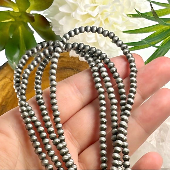 Navajo Pearl Style Bead Necklace Boho Cowgirl Southwest Western Chain New - Picture 3 of 9